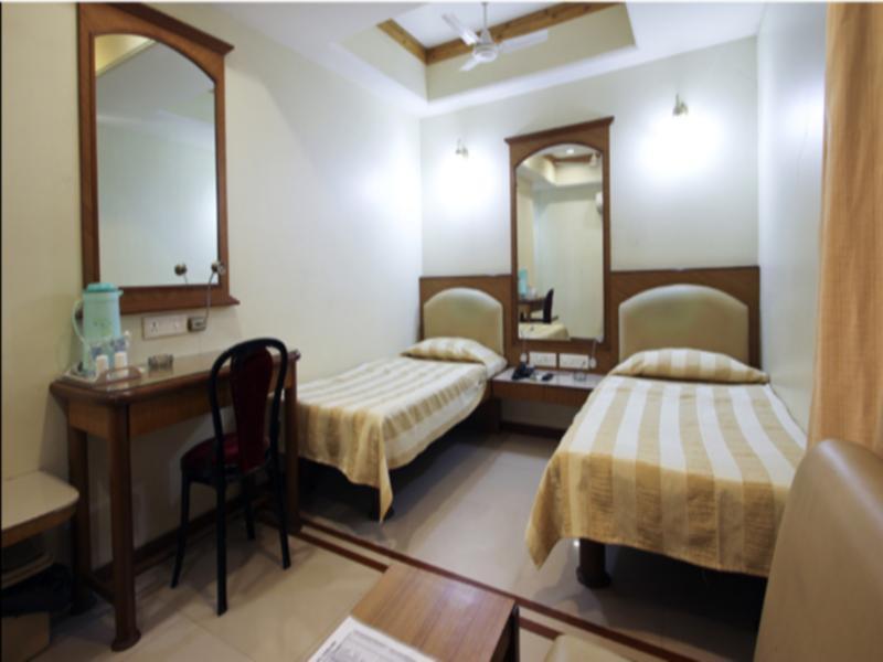 Hotel Parklane Bombay Extérieur photo